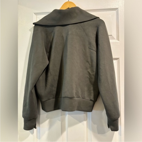 SPANX Air Essentials Half Zip, Palm Green, Medium 
GUC - Picture 5 of 9